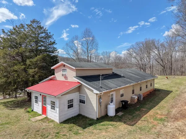 $799,900 | 794 Highway 66, Young Harris, GA 30582