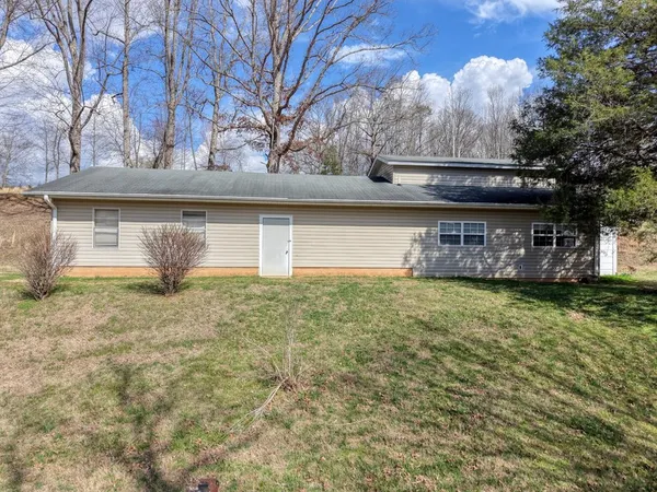$799,900 | 794 Highway 66, Young Harris, GA 30582