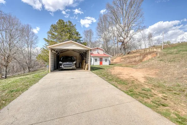 $799,900 | 794 Highway 66, Young Harris, GA 30582