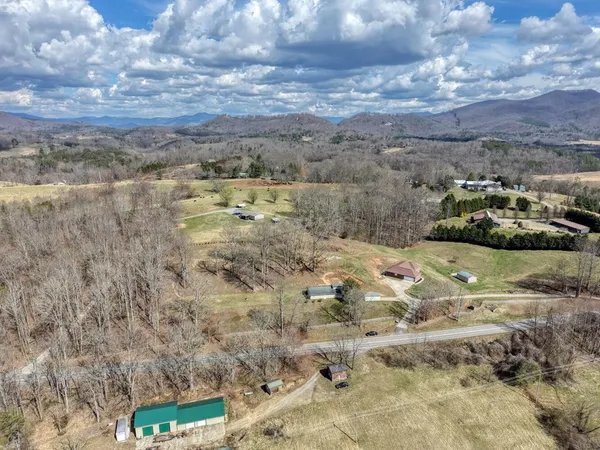 $799,900 | 794 Highway 66, Young Harris, GA 30582