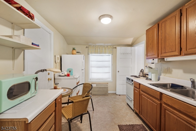 691 Ridgedale Avenue East Hanover, NJ 07936 - Photo 29 of 49
