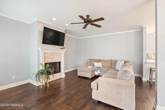 $299,000 | 414 Lauren Drive, Scott, LA 70583