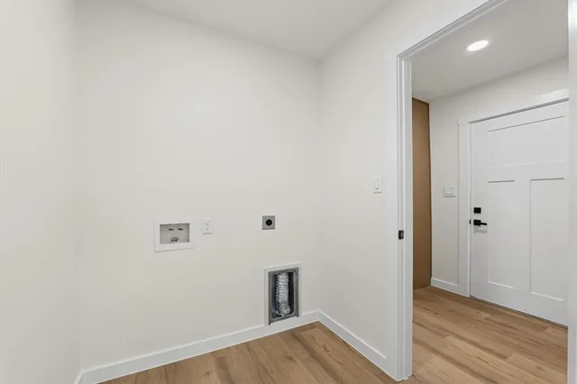 $349,000 | 336 Oakwood Lane, Hewitt, TX 76643