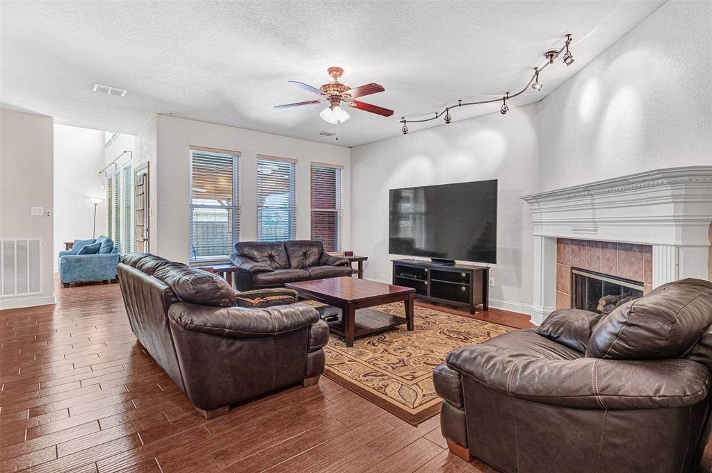 14845 Pensham Drive Frisco, TX 75035 - Photo 15 of 40