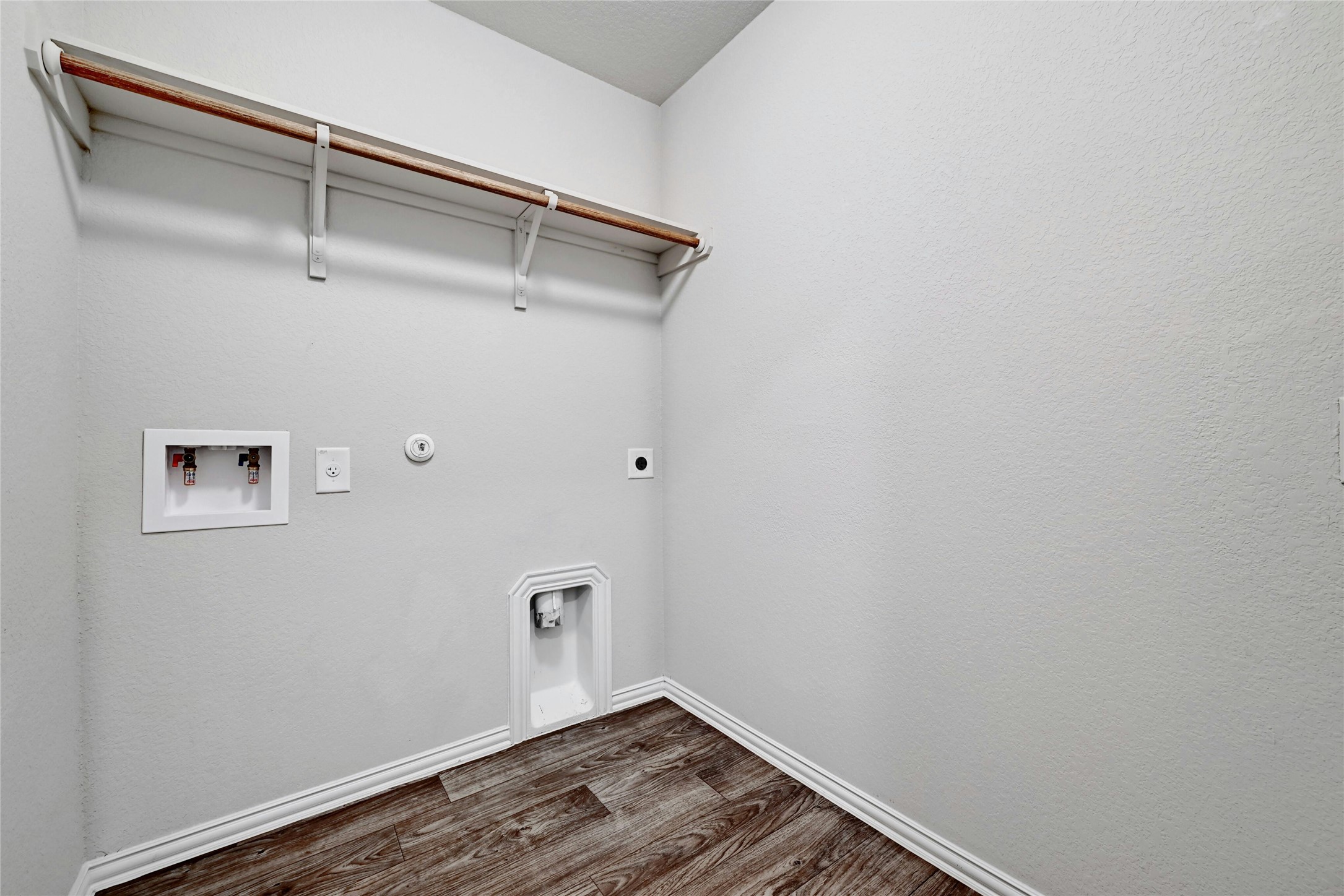 1384 Harwell Loop Kyle, TX 78640 - Photo 22 of 27 a view of small space with wooden floor