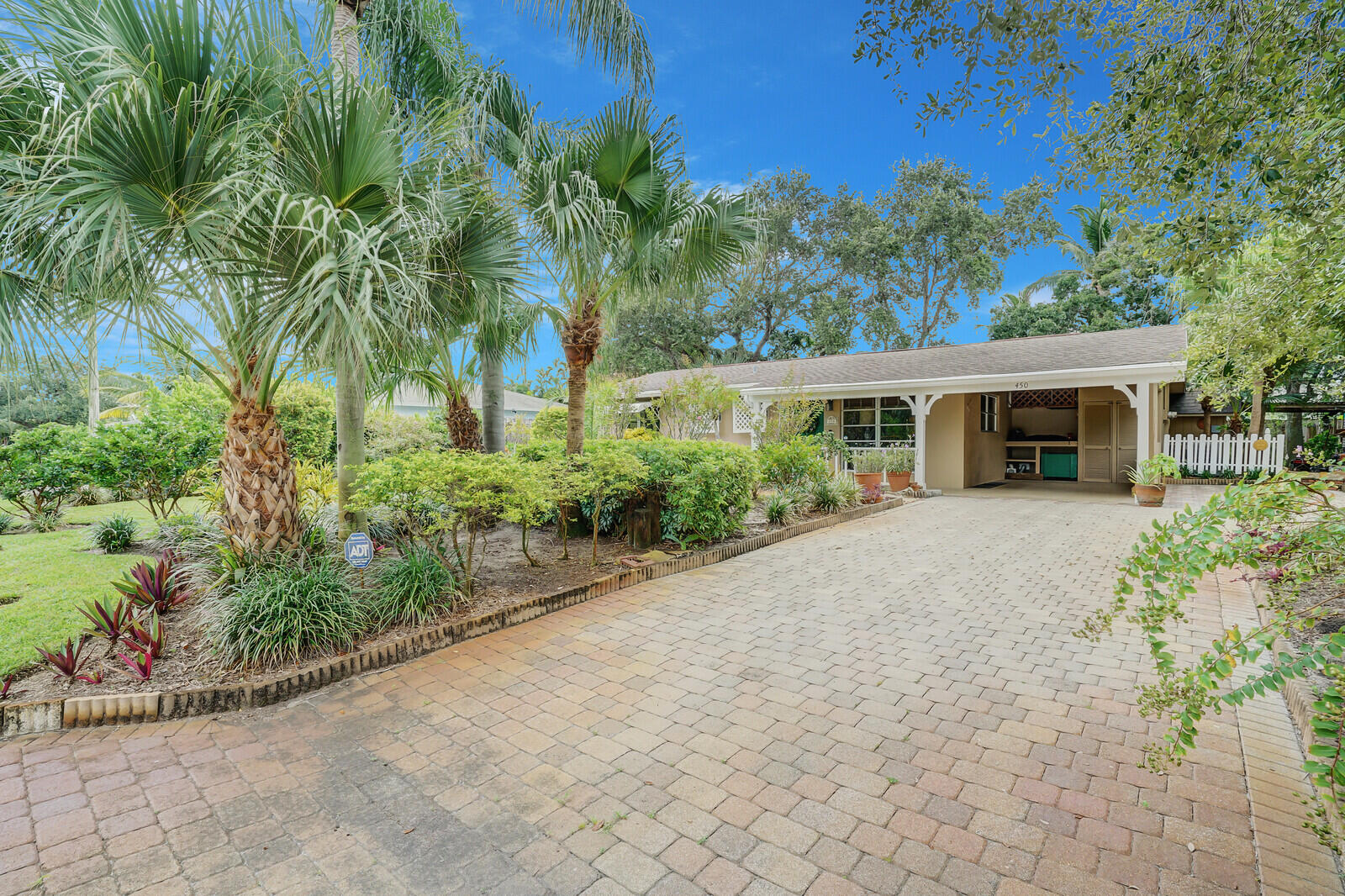 450 Dover Road Tequesta, FL 33469 - Photo 4 of 36 01_Image_1_mls