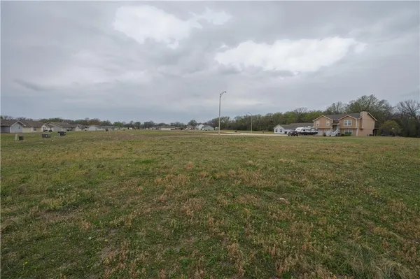 $16,000 | 102 East John Street, Coffeyville, KS 67337