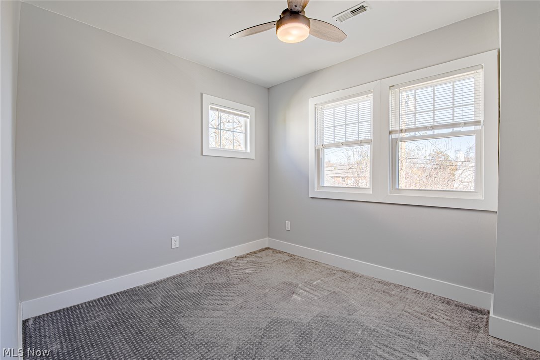 3133 Ludlow Road Cleveland, OH 44120 - Photo 19 of 33