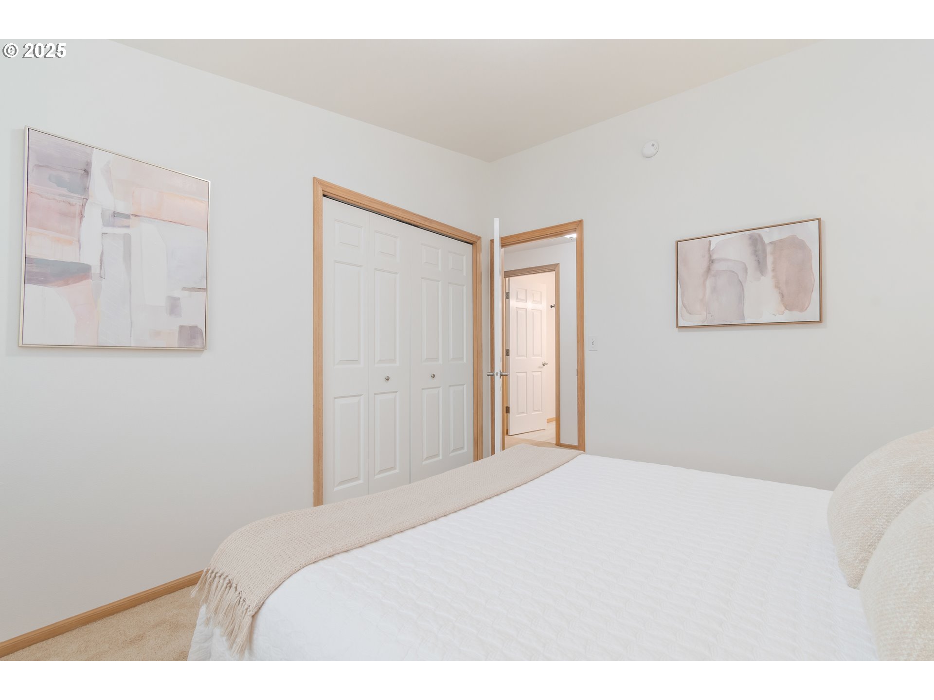 2360 Dale Avenue Eugene, OR 97408 - Photo 28 of 48 a bedroom with a bed and painting on the wall