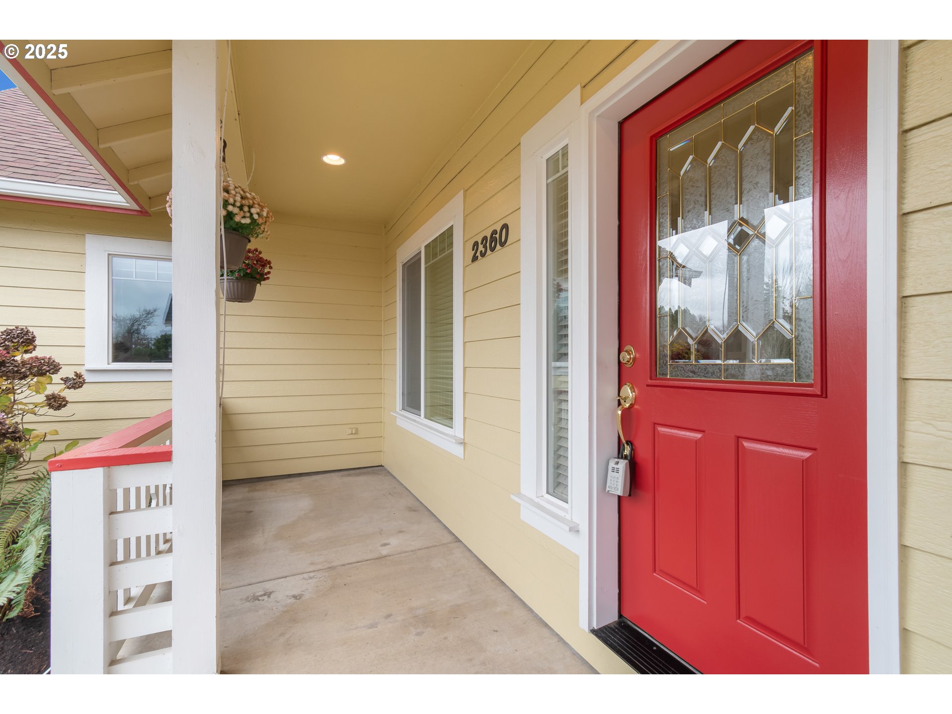 2360 Dale Avenue Eugene, OR 97408 - Photo 3 of 48 a view of front door