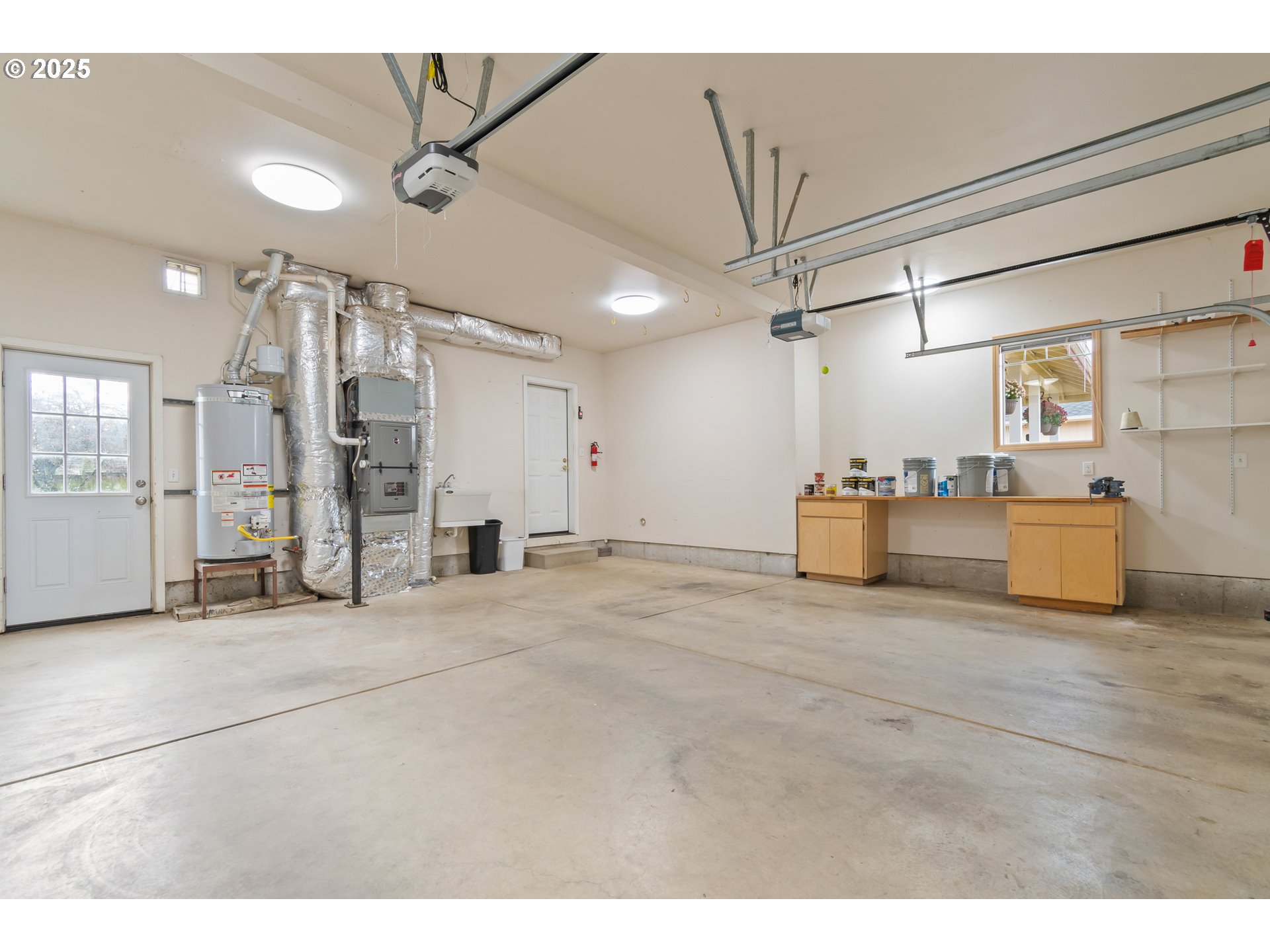 2360 Dale Avenue Eugene, OR 97408 - Photo 35 of 48 a view of a storage & utility room