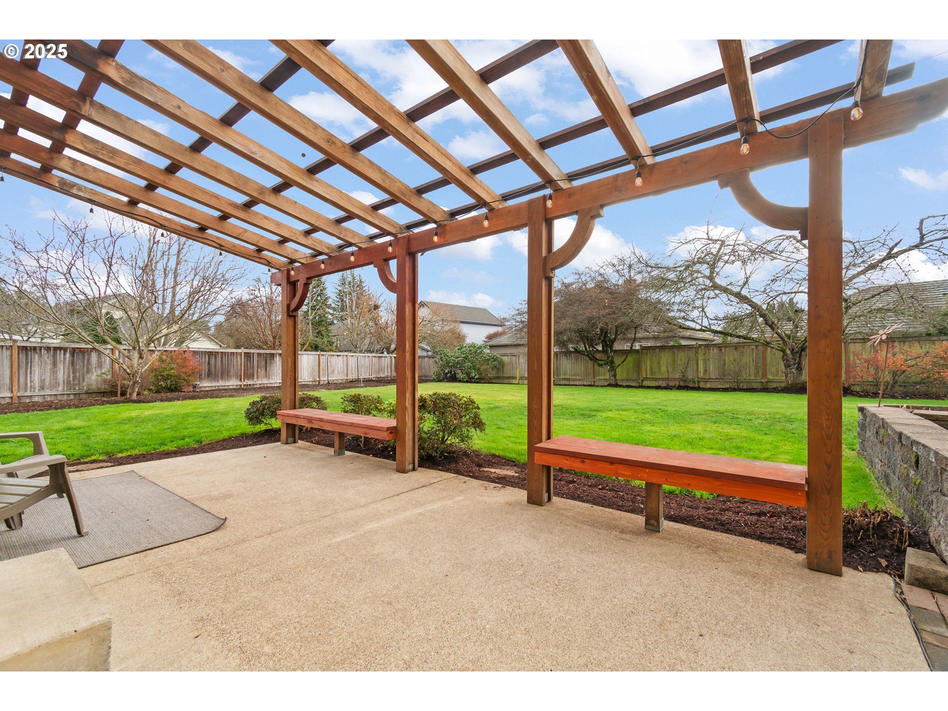 2360 Dale Avenue Eugene, OR 97408 - Photo 36 of 48 a view of yard with patio
