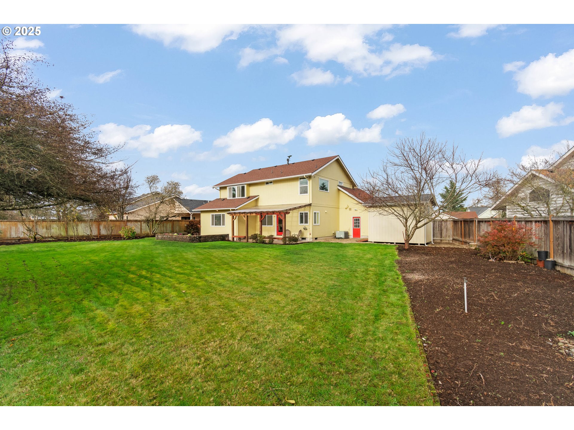 2360 Dale Avenue Eugene, OR 97408 - Photo 40 of 48 a view of house with garden