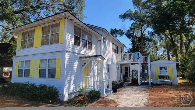$1,800 | 712 2nd Avenue, Unit 2, Tybee Island, GA 31328