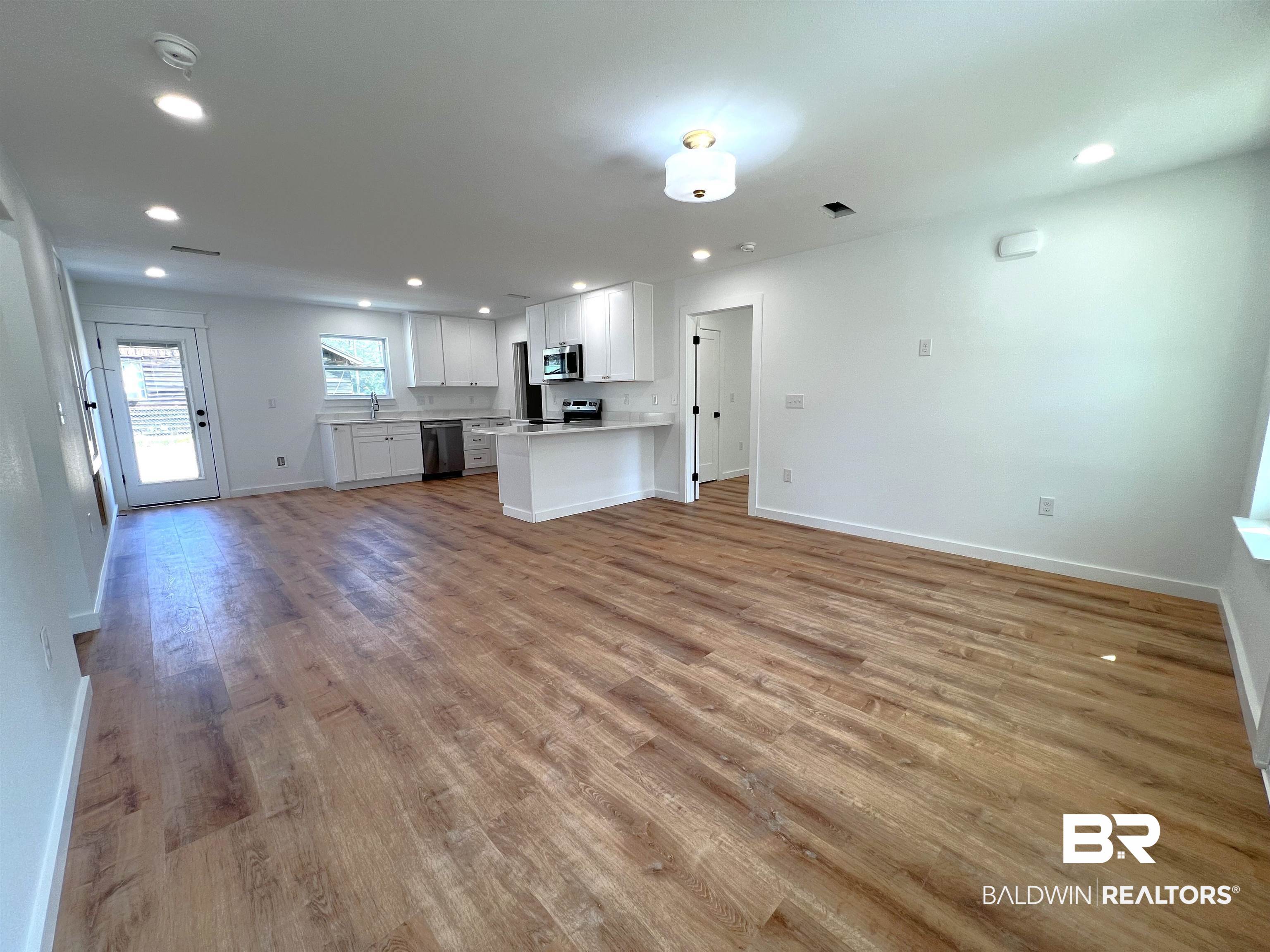 102 Earl Street Brewton, AL 36426 - Photo 7 of 27 Open Concept Living