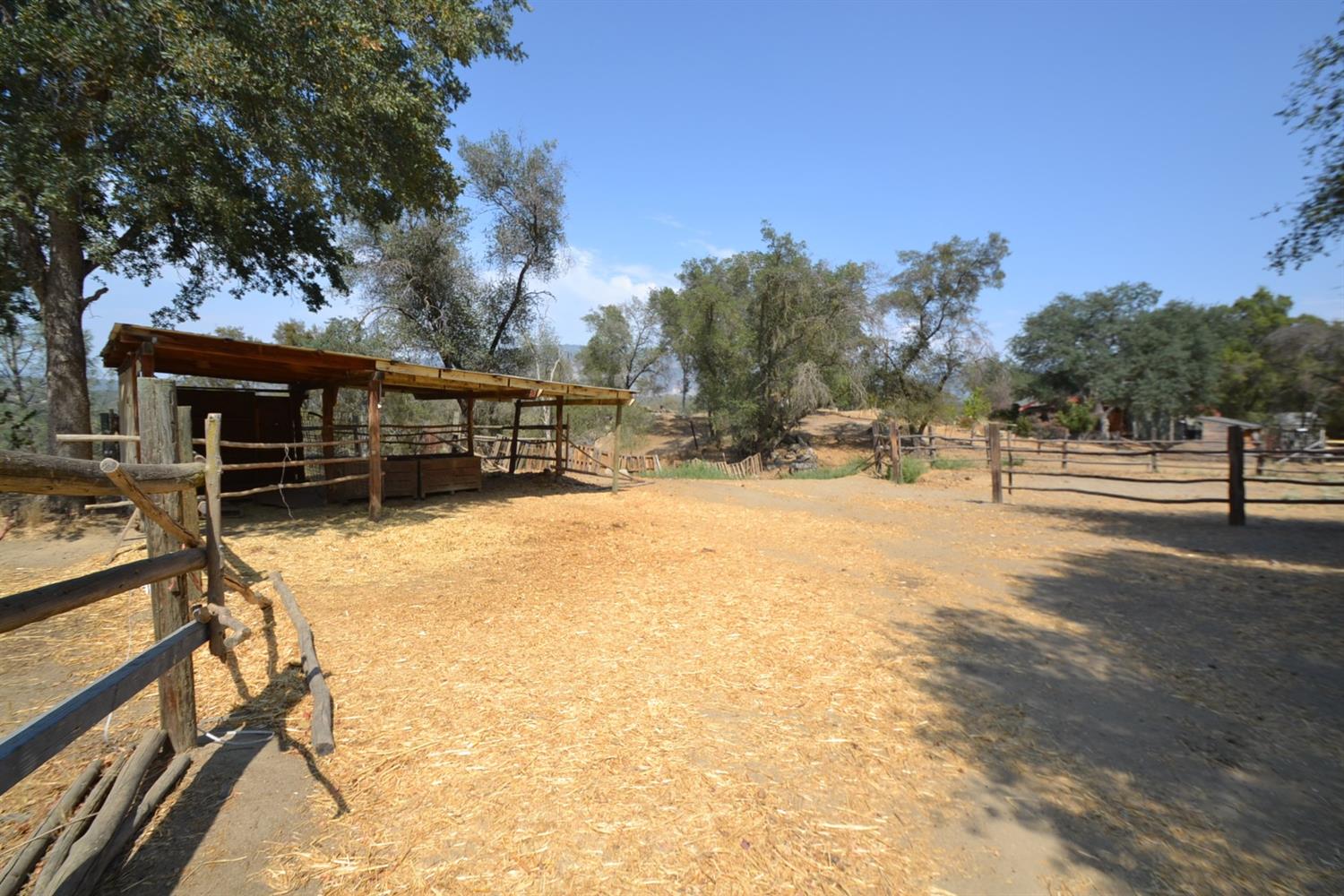30881 Little Sandy Road Prather, CA 93651 - Photo 22 of 29 Gallery Image 22