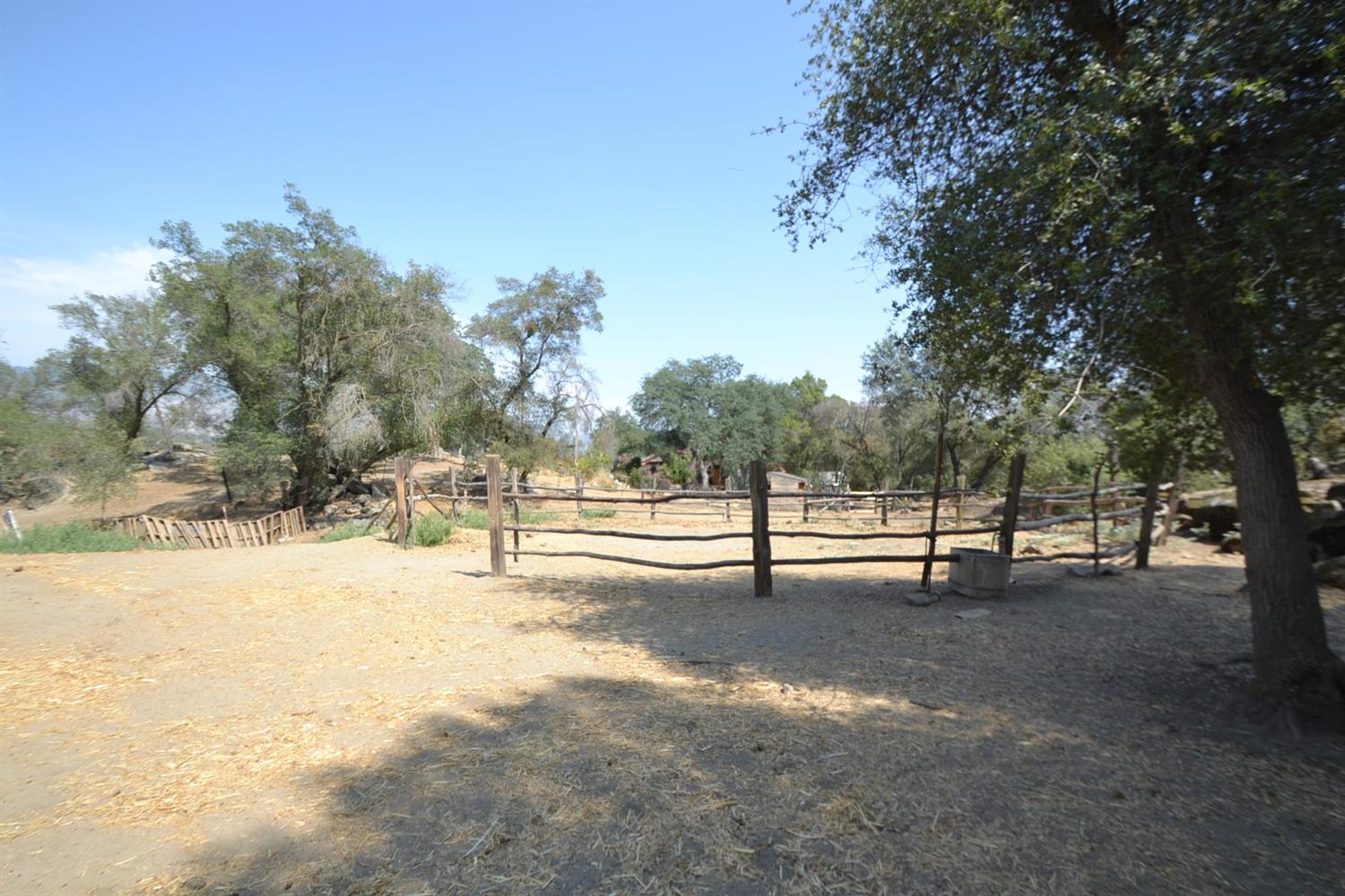 30881 Little Sandy Road Prather, CA 93651 - Photo 23 of 29 Gallery Image 23