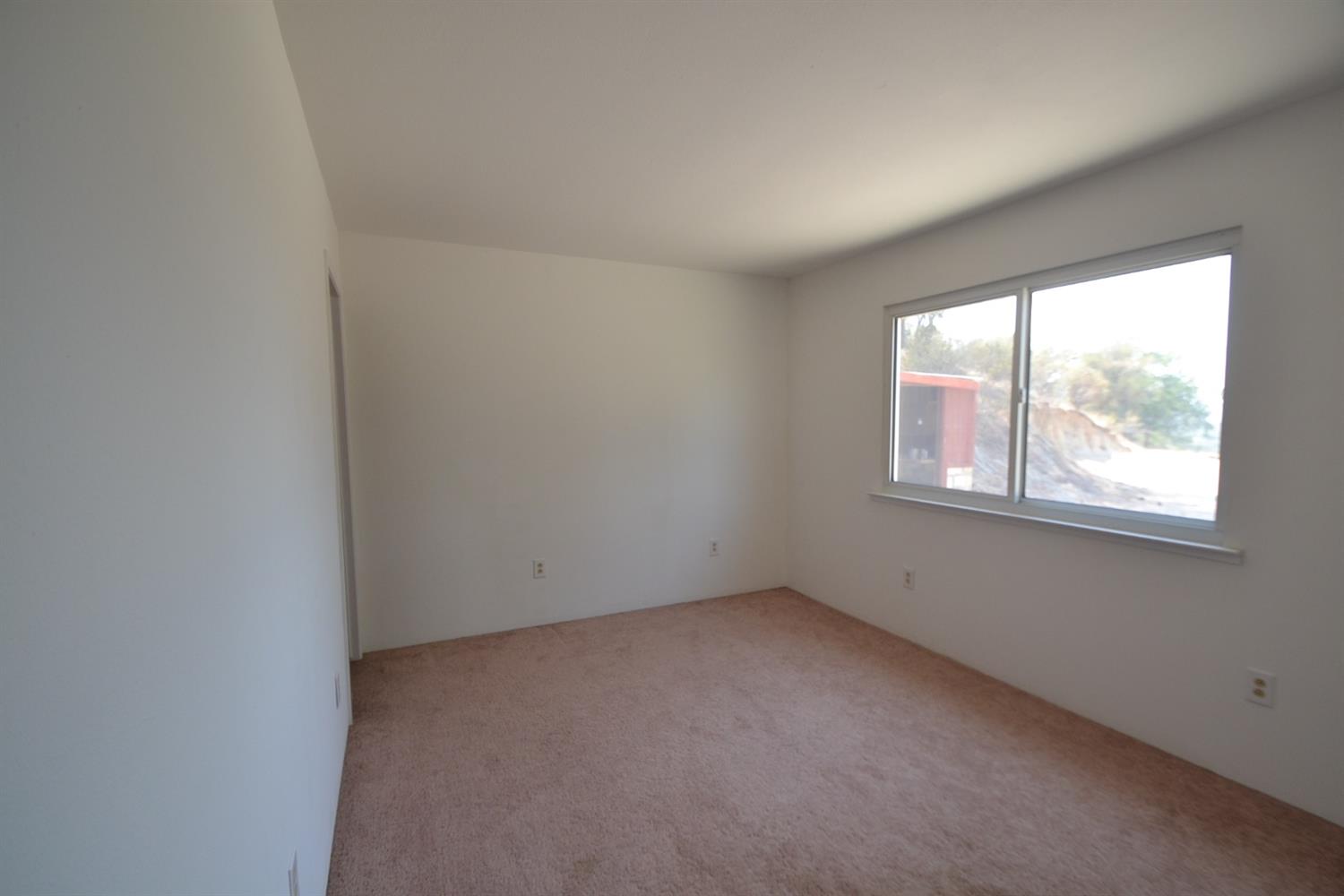 30881 Little Sandy Road Prather, CA 93651 - Photo 9 of 29 Gallery Image 9