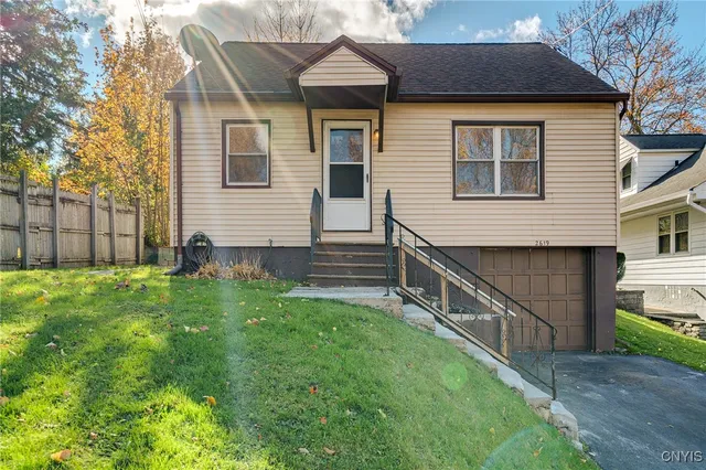 $130,000 | 2619 Grant Boulevard, Syracuse, NY 13208