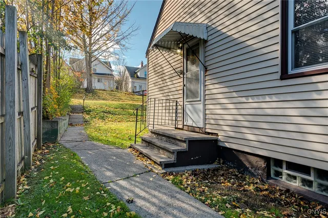 $130,000 | 2619 Grant Boulevard, Syracuse, NY 13208