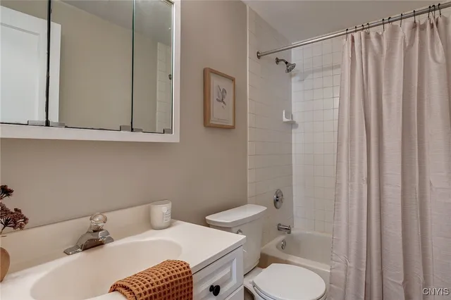 $130,000 | 2619 Grant Boulevard, Syracuse, NY 13208