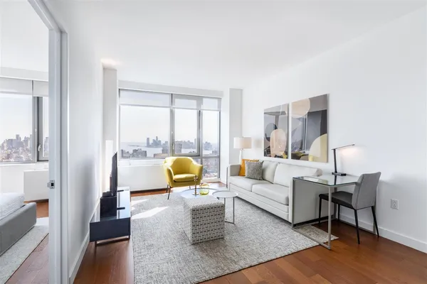 435 West 31st Street, Unit 26B | Hudson Yards