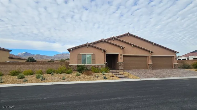 $1,300,000 | 6127 Rockville Creek Court, Las Vegas, NV 89149