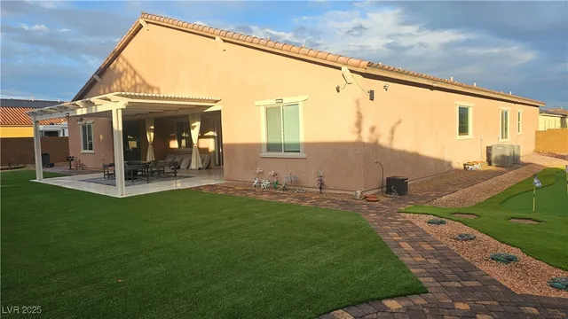 $1,300,000 | 6127 Rockville Creek Court, Las Vegas, NV 89149