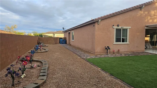 $1,300,000 | 6127 Rockville Creek Court, Las Vegas, NV 89149