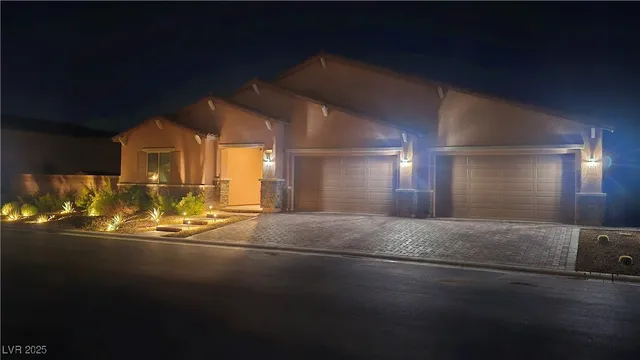 $1,300,000 | 6127 Rockville Creek Court, Las Vegas, NV 89149