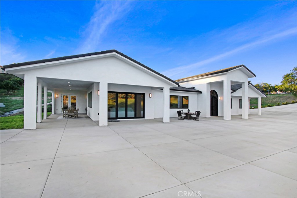 2027 Vía Monserate Fallbrook, CA 92028 - Photo 40 of 45