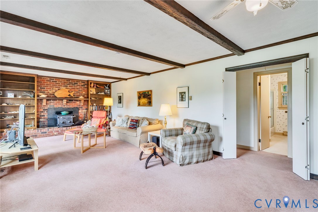 142 Bridge Lane Reedville, VA 22539 - Photo 6 of 56 a living room with furniture and a large window