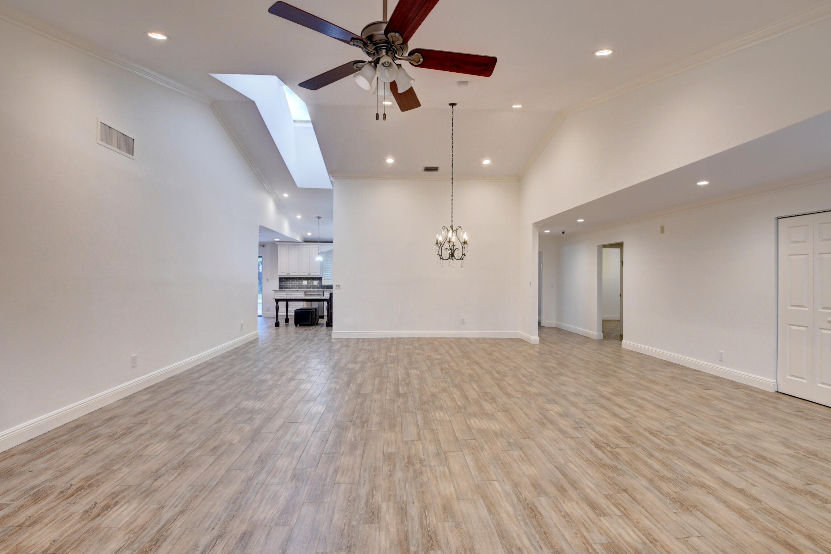 7657 London Lane Boca Raton, FL 33433 - Photo 10 of 61 DSC_3219_20_21_22_23