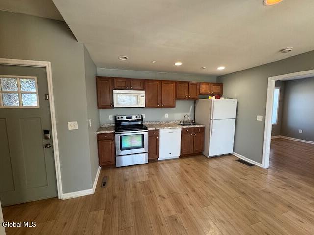 461 Troy-Schenectady Road, Unit 2 REAR Colonie, NY 12110 - Photo 1 of 15 IMG_4768