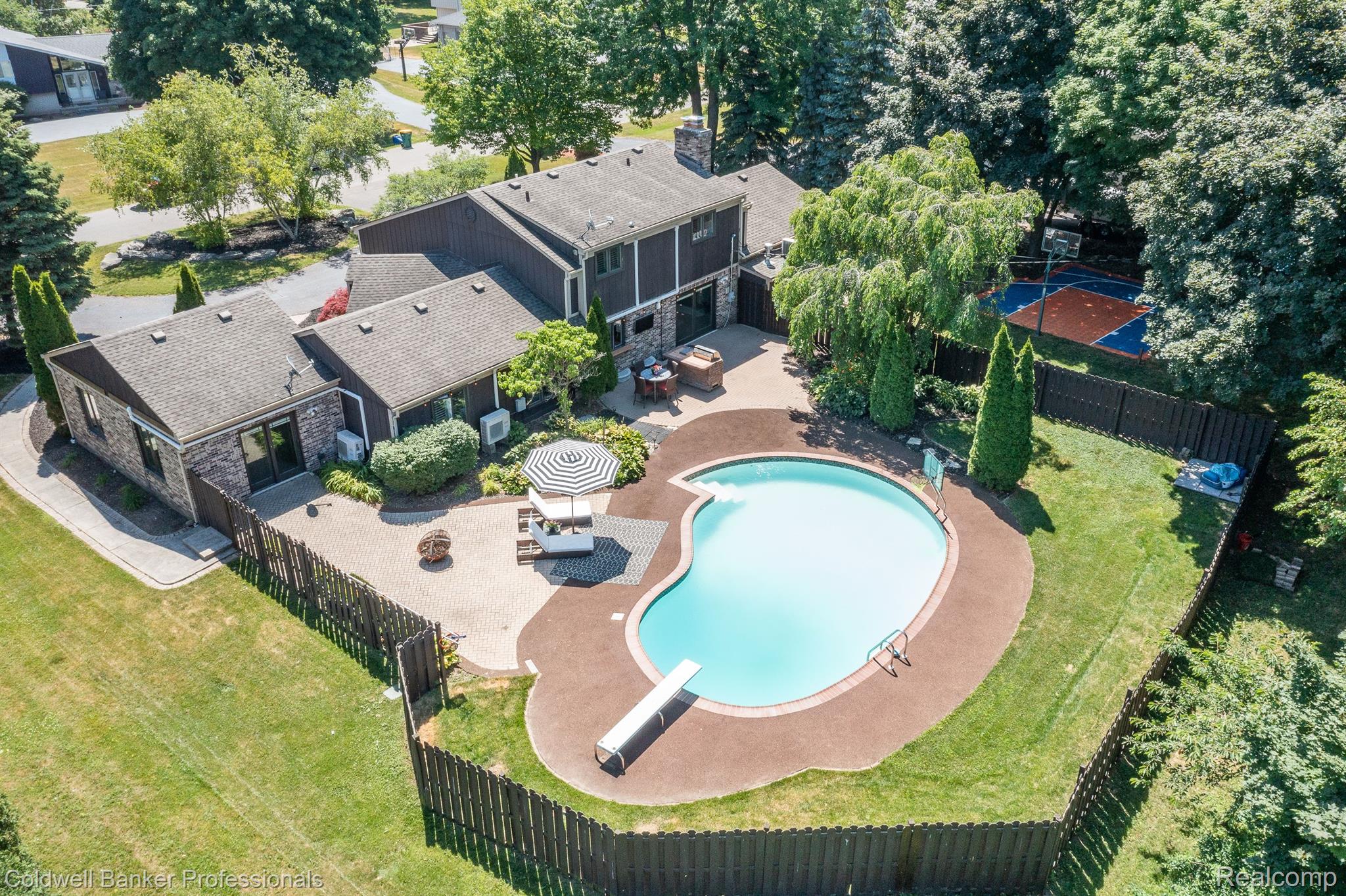 26347 Pleasant Valley Road Farmington, MI 48331 - Photo 49 of 53