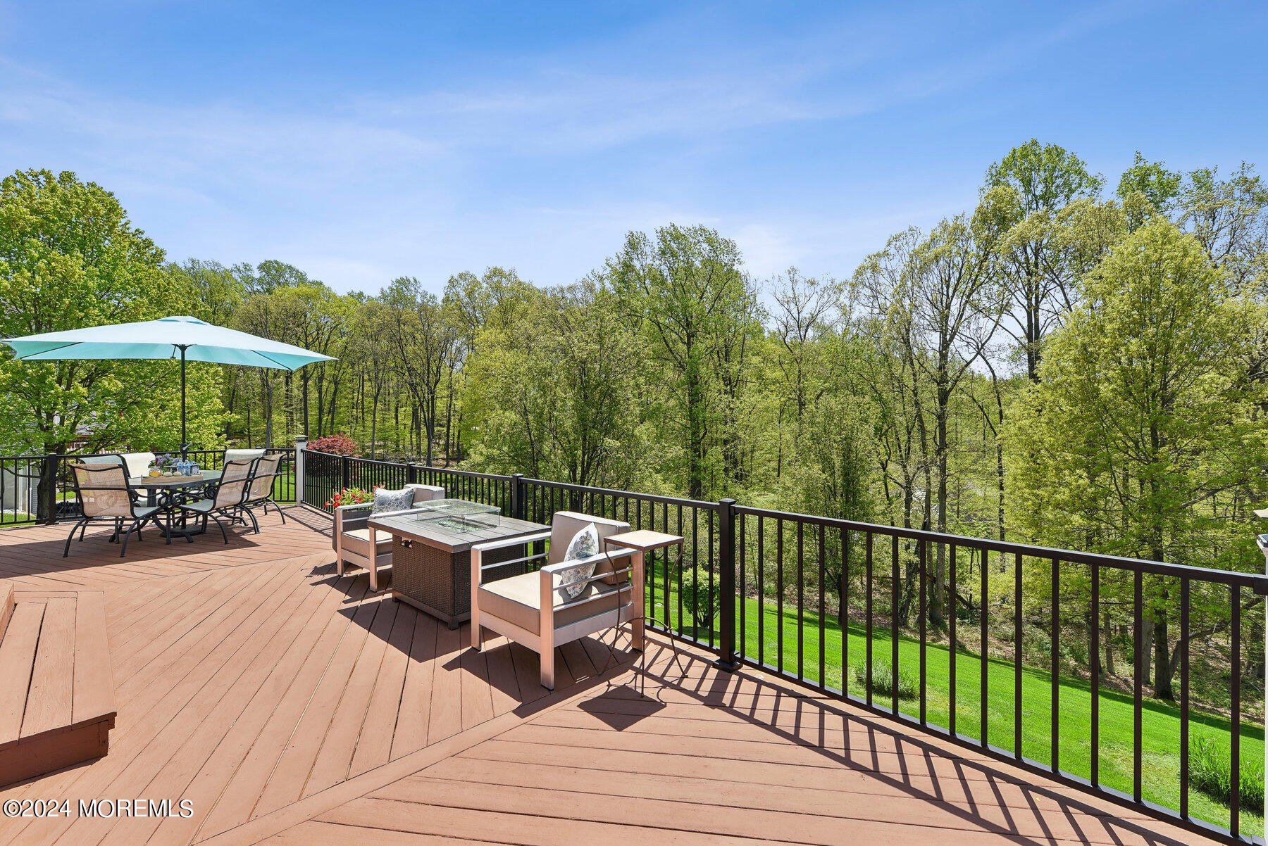 27 Roc Etam Road Randolph, NJ 07869 - Photo 13 of 43 016_vmd_009