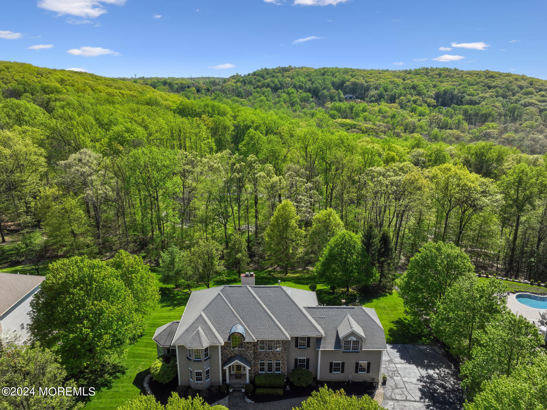 27 Roc Etam Road Randolph, NJ 07869 - Photo 35 of 43 043_vmd_009_drone