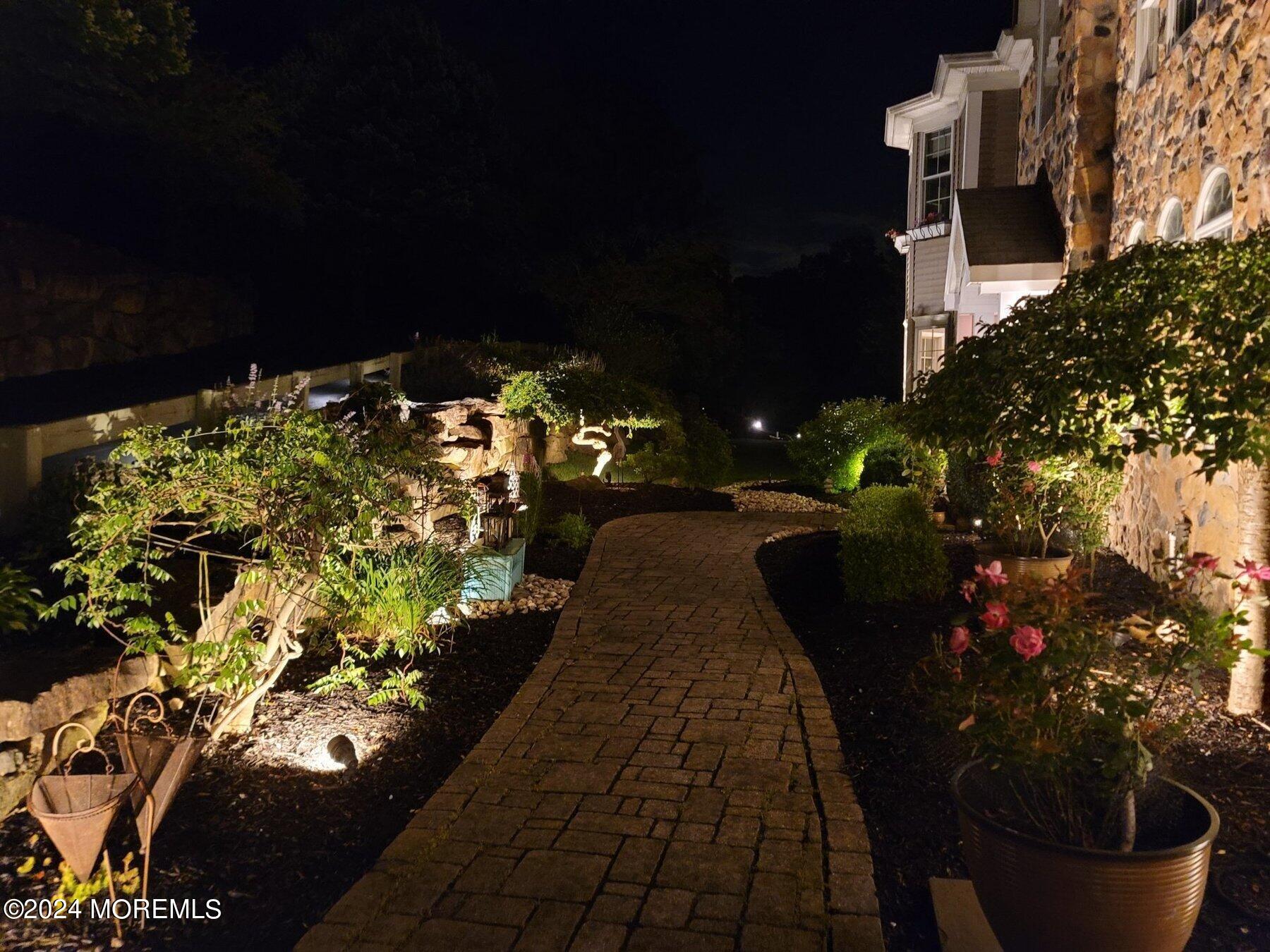27 Roc Etam Road Randolph, NJ 07869 - Photo 40 of 43 050_123_1_6