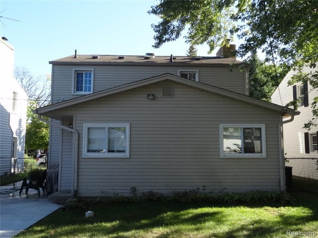 8511 Harding Center Line, MI 48015 - Photo 3 of 13