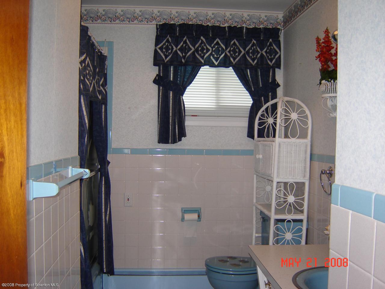 2343 T Rte 720 Moscow, PA 18444 - Photo 10 of 16