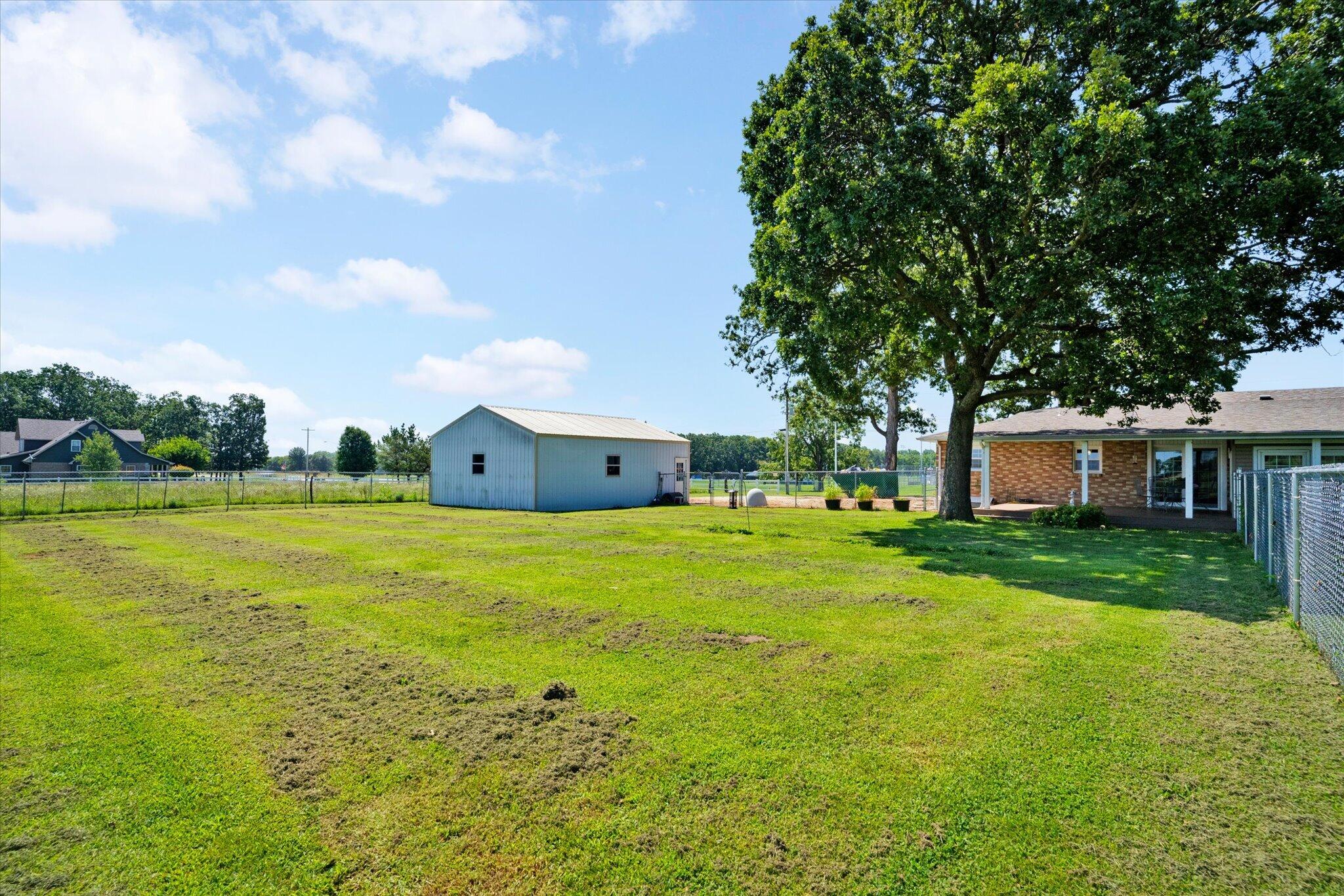 1731 East Aldrich Road Bolivar, MO 65613 - Photo 27 of 34 39-38