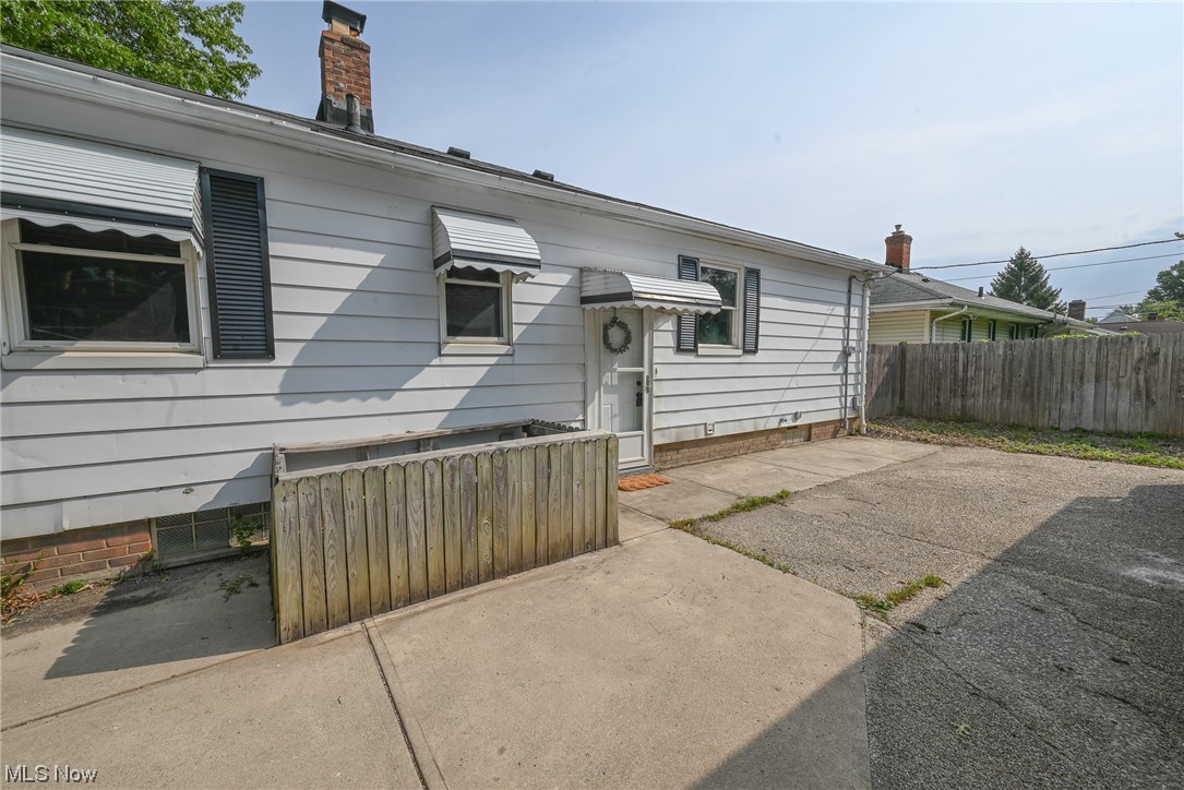 10715 Windham Road Parma, OH 44130 - Photo 22 of 28
