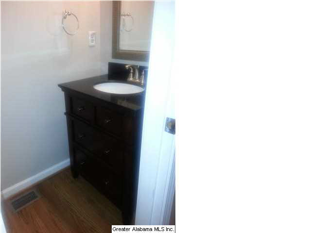 1030 Independence Court Alabaster, AL 35007 - Photo 11 of 12