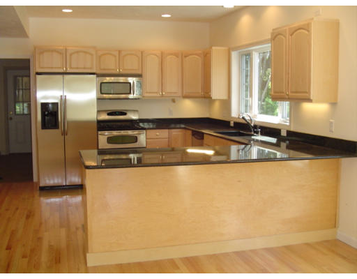4 Sage Road Georgetown, MA 01833 - Photo 8 of 13 Gallery Image 8