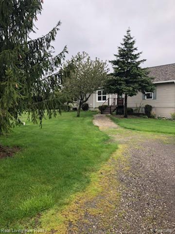 5940 Lippincott Road Lapeer, MI 48446 - Photo 3 of 43 141400.jpeg