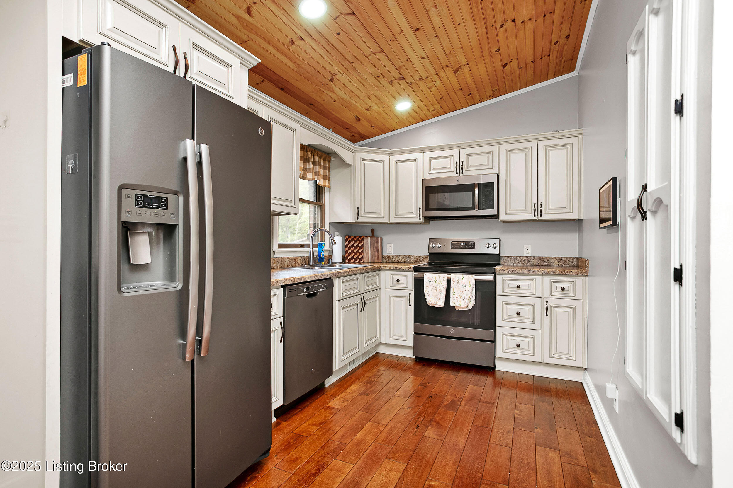 4123 Rineyville Road Elizabethtown, KY 42701 - Photo 15 of 42 4123RineyvilleRd-16