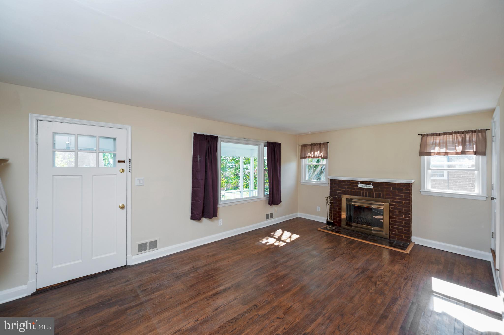 1552 Lister Road Arbutus, MD 21227 - Photo 4 of 36 Gallery Image 4