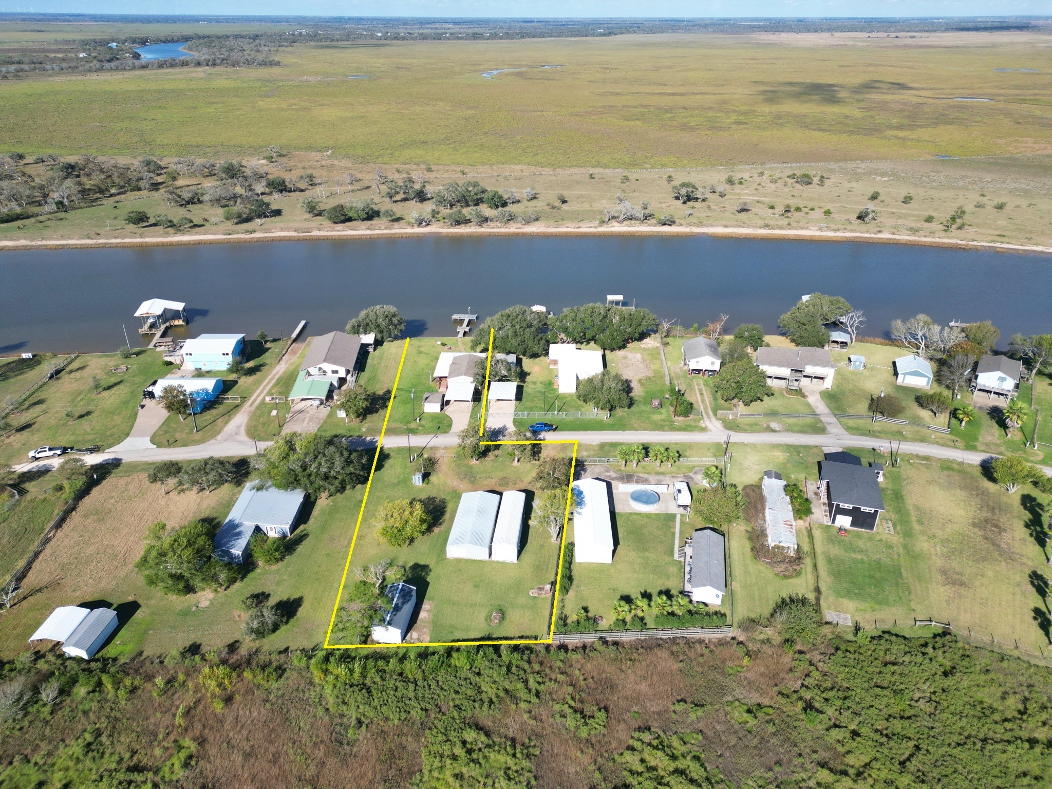 5582 County Road 469 Brazoria, TX 77422 - Photo 23 of 32 a view of a city with an ocean view