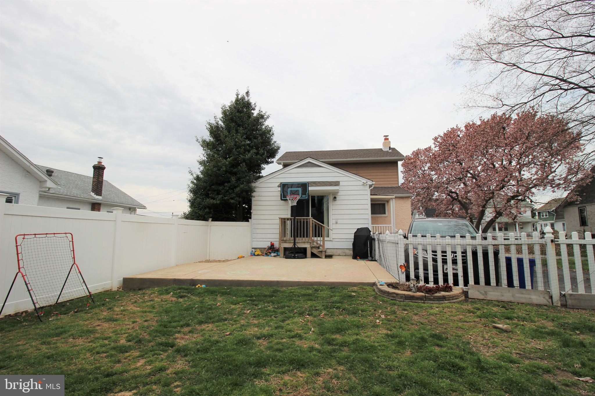 29 West Roland Road Brookhaven, PA 19015 - Photo 34 of 35 Gallery Image 34