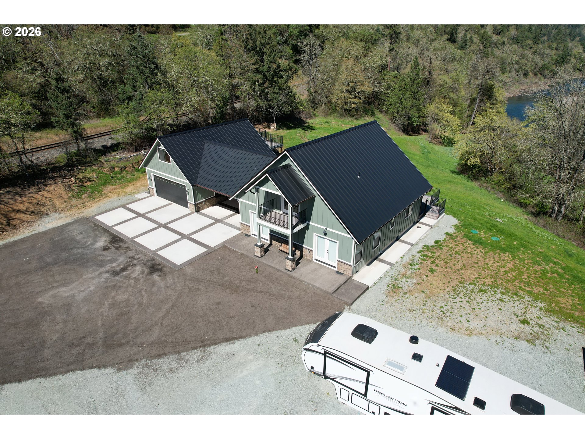 3716 Weaver Road Riddle, OR 97469 - Photo 12 of 48